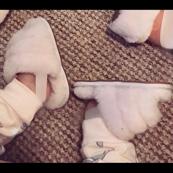 UGG Other - Infant Ugg Fluff Yeah Slides